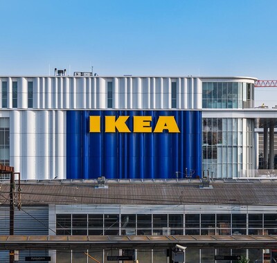Billede af IKEA København set fra togbanen