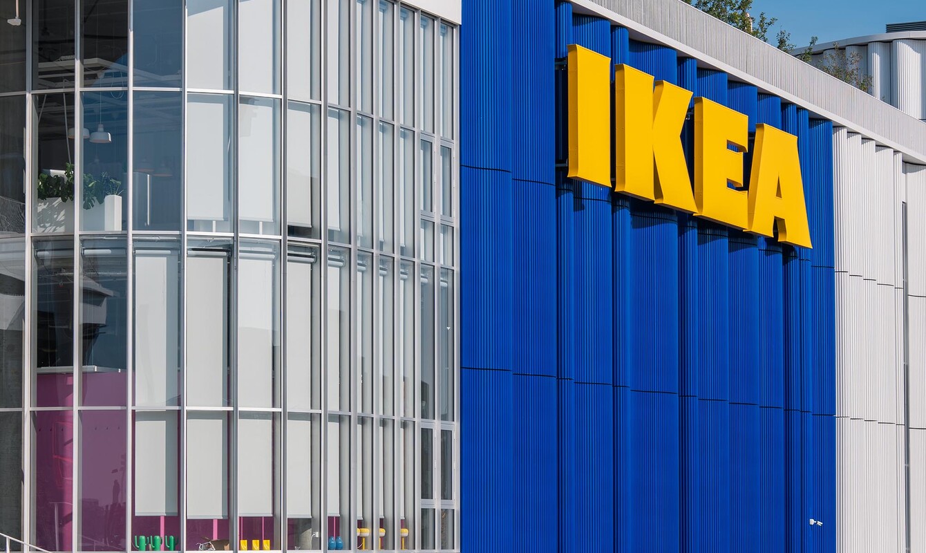 Et billede af IKEA set fra gaden